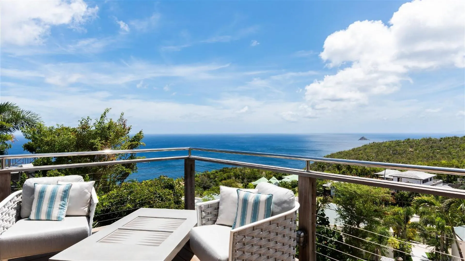 Delightful villa with natural ambience 古斯塔维亚