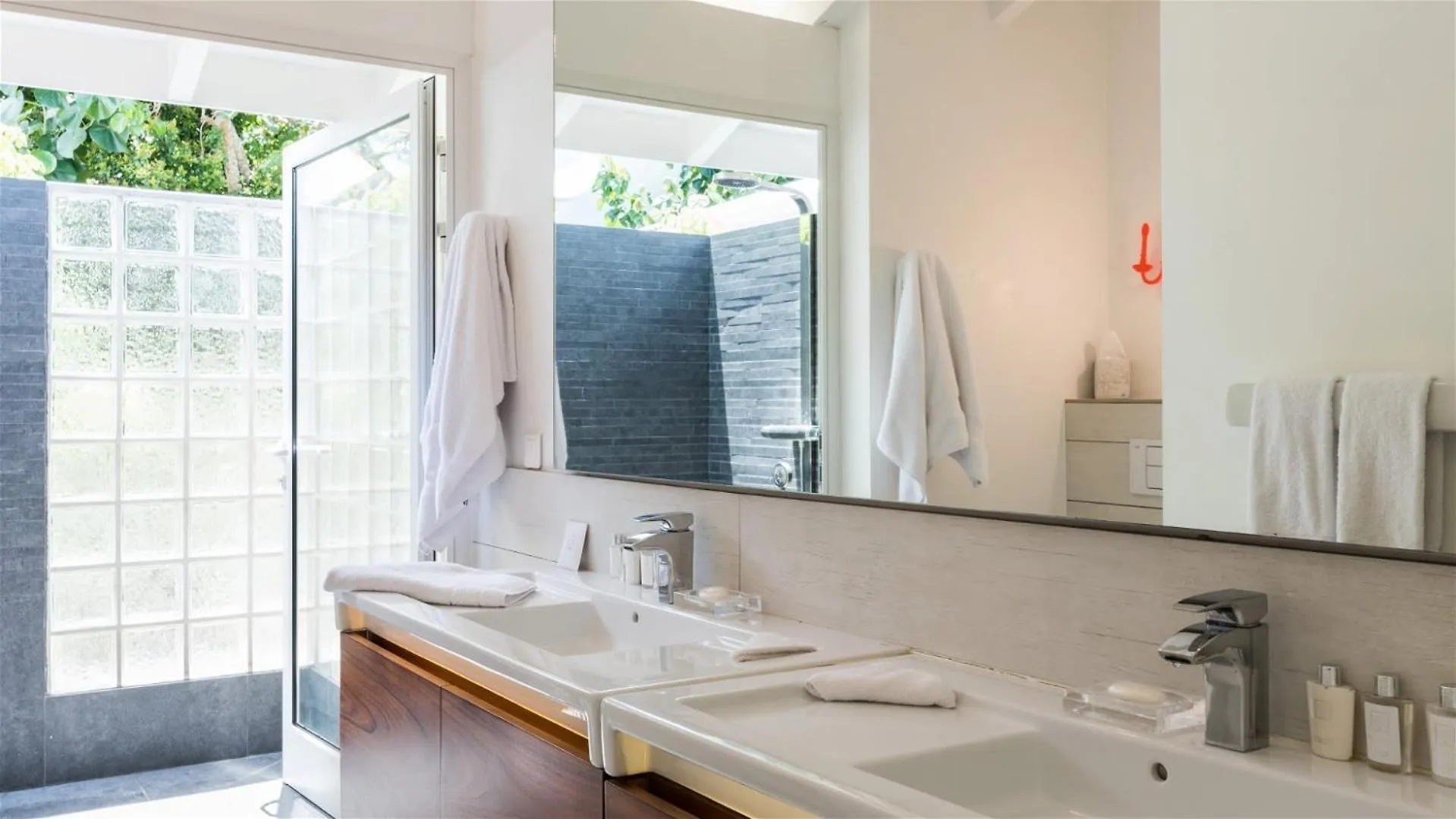 Delightful villa with natural ambience Gustavia