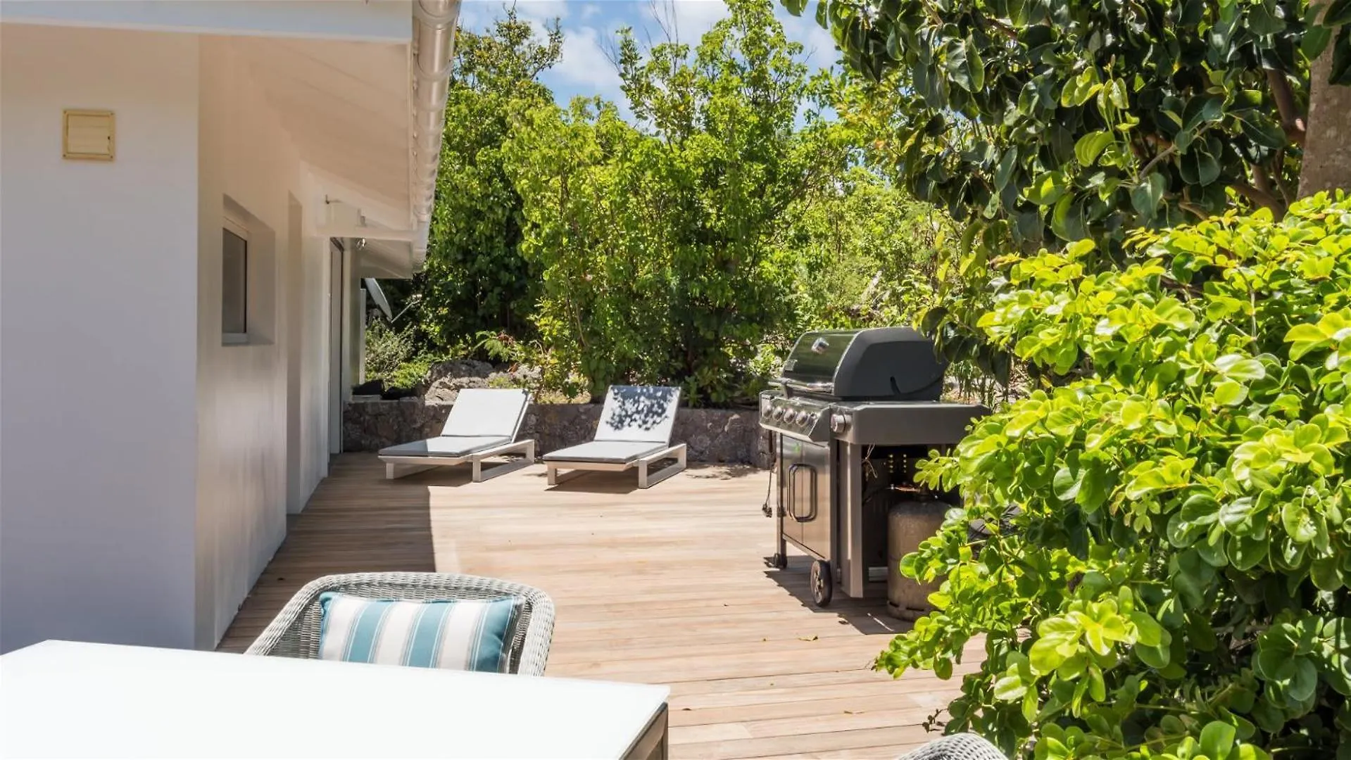 Delightful villa with natural ambience Gustavia